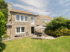 4 Bed in Worth Matravers DC128